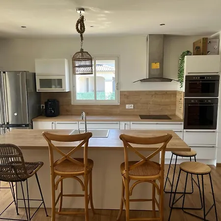 Feriehus Maison De Avec Piscine Privee En Corse, *