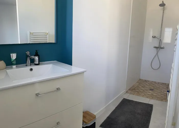 Casa de Férias Maison De Avec Piscine Privee En Corse, *